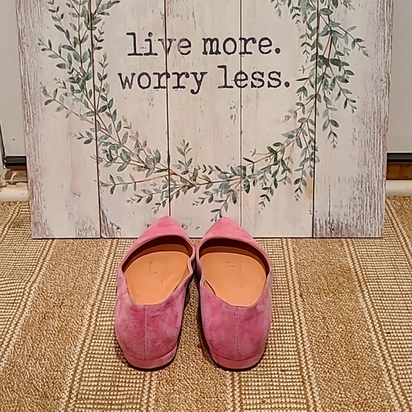 J-Crew Italian Made Leather Flats! Offers Welcomed! - Picture 3 of 6